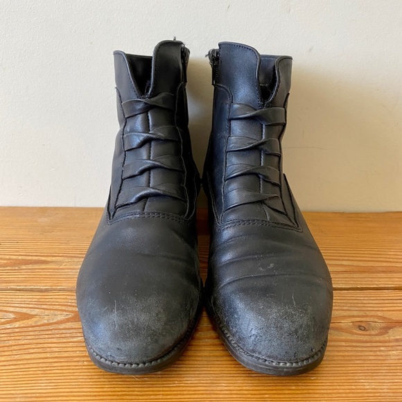 Naturalizer | Vintage Black Ankle Boots Made in Canada - Picture 2 of 8